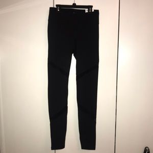Old navy mesh trim compression leggings